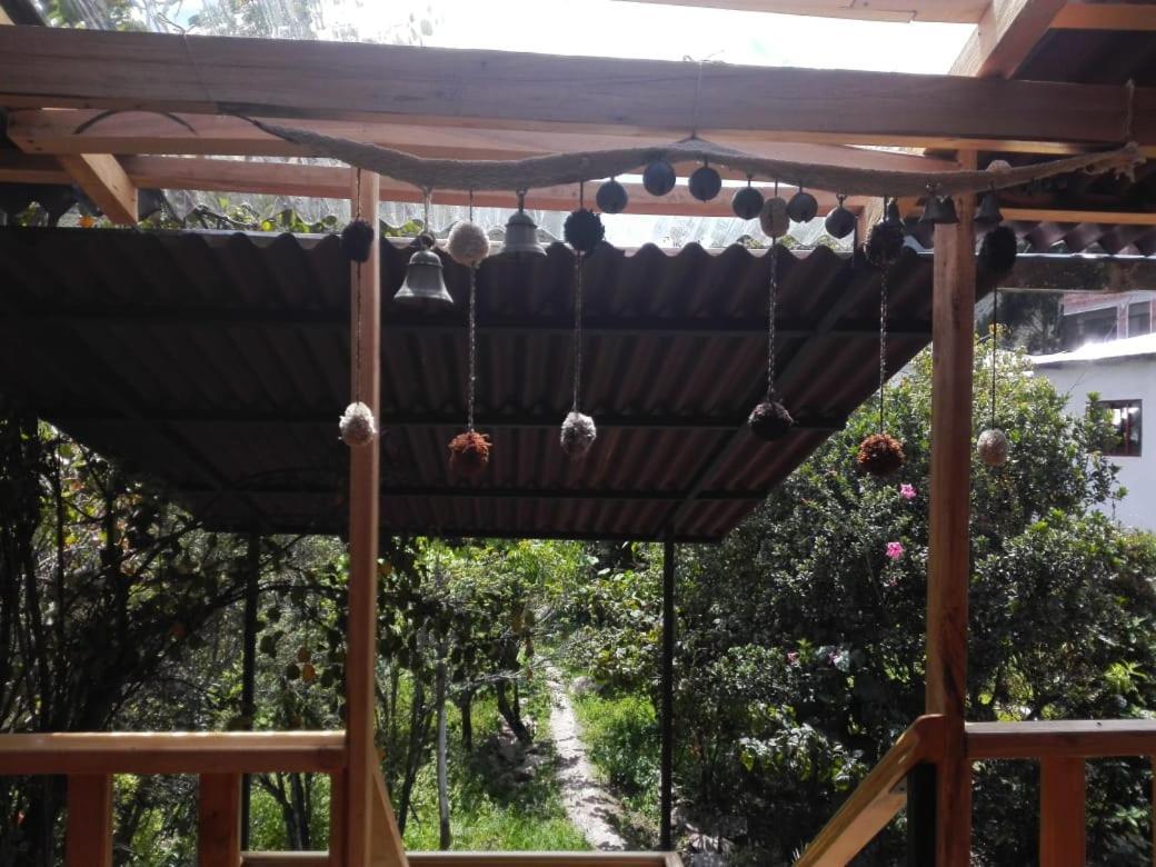 Hospedaje Venka Urubamba Hotel Exterior photo